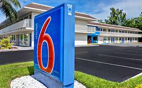 Motel 6 Dania Beach